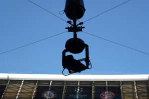 FIFAワールドカップ(2018)でも大活躍！もちろん東京オリンピック2020(2021)でも。縦横無尽天空からの視点を作るワイヤー吊りの最新カメラ「スパイダーカム」